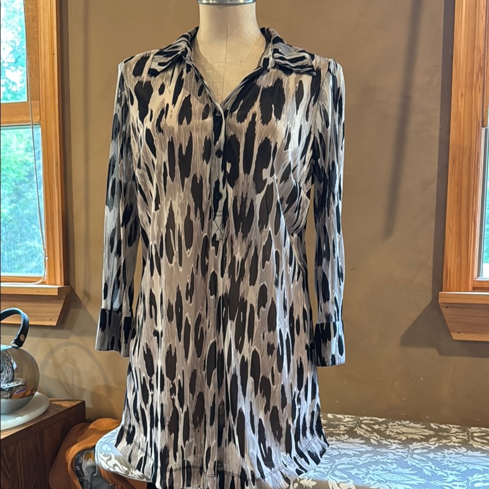 INC International Concepts Black and Gray Tunic